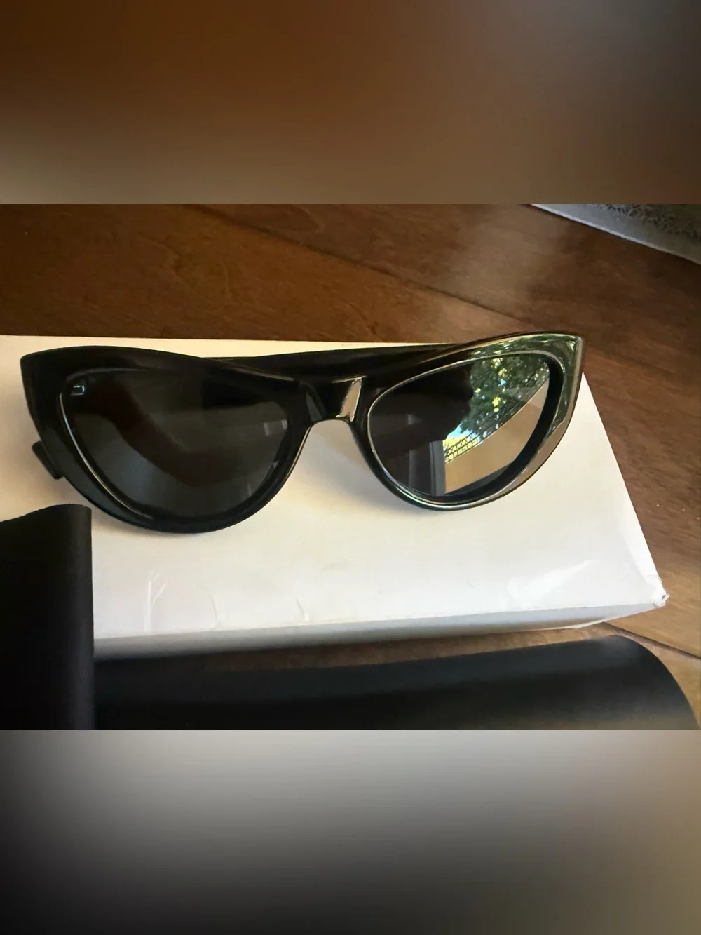 Saint Laurent Sleek Logo Cat Eye Black Sunglasses SL-676 001